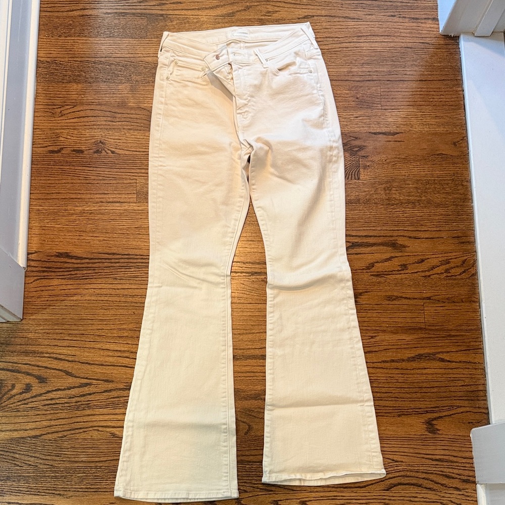 MOTHER Cream High-Rise Flare Jeans - The Weekender
